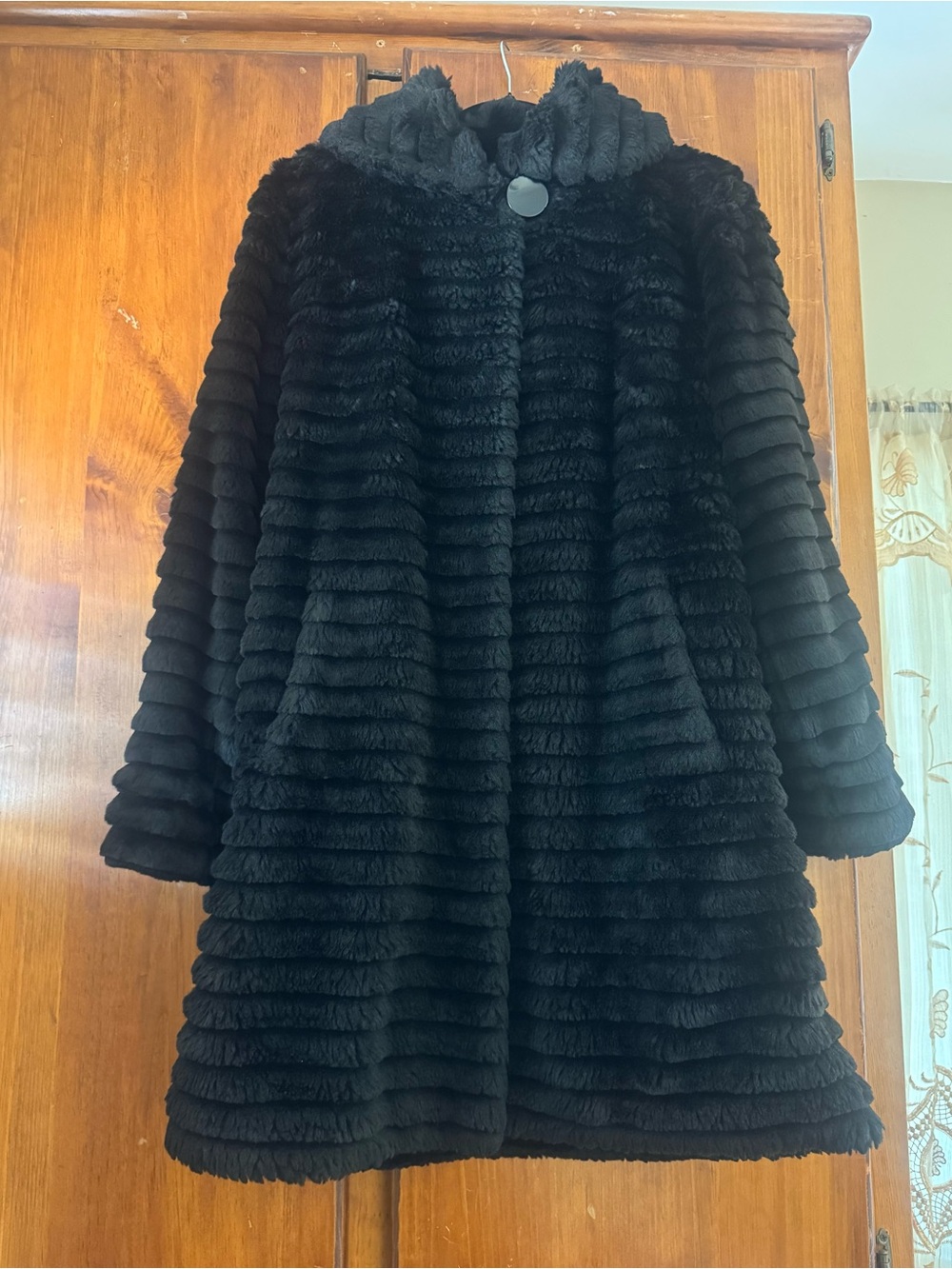 Black Ribbed Faux-Fur Teddy Coat
